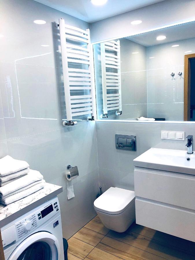 Apartment Superior Baltic With Terrace - Pool, Saunas, Jacuzzi, Fitness, Salzgrotte Kolobrzeg Ngoại thất bức ảnh